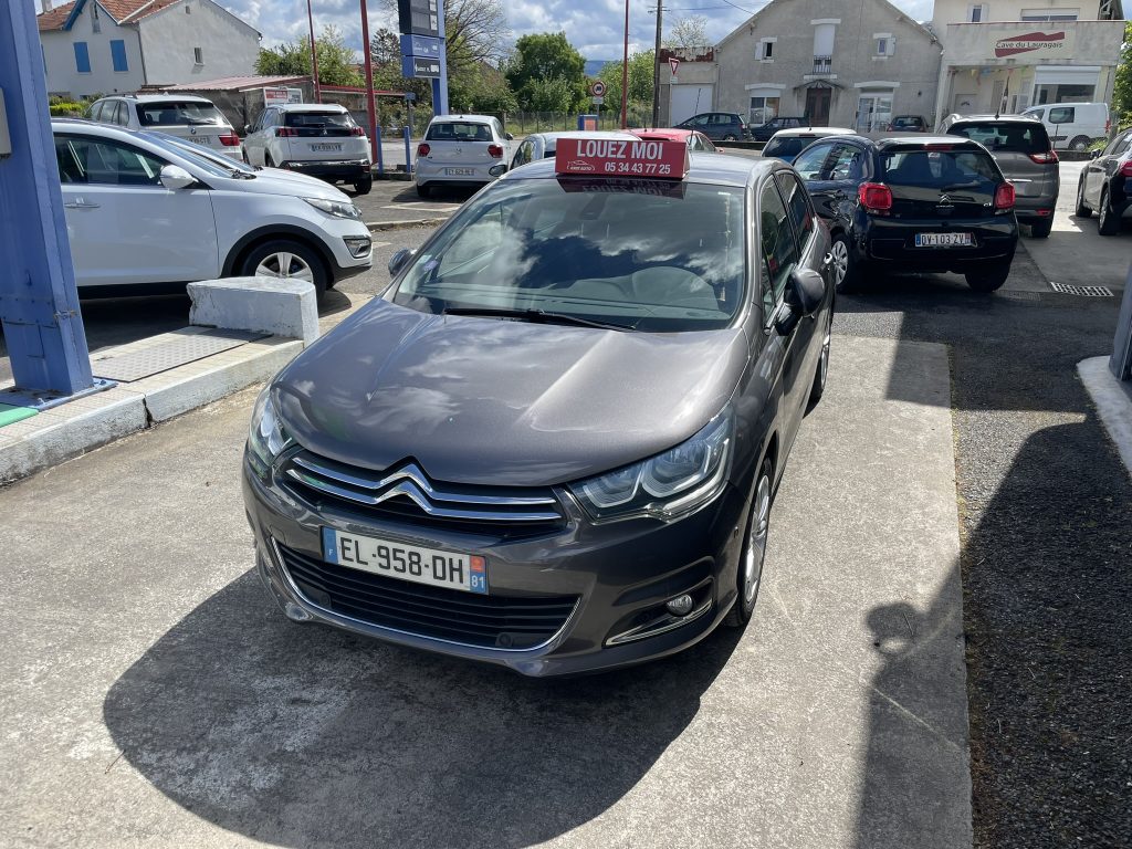 Véhicule de location 11