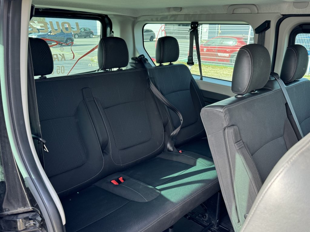 Véhicule de location 6